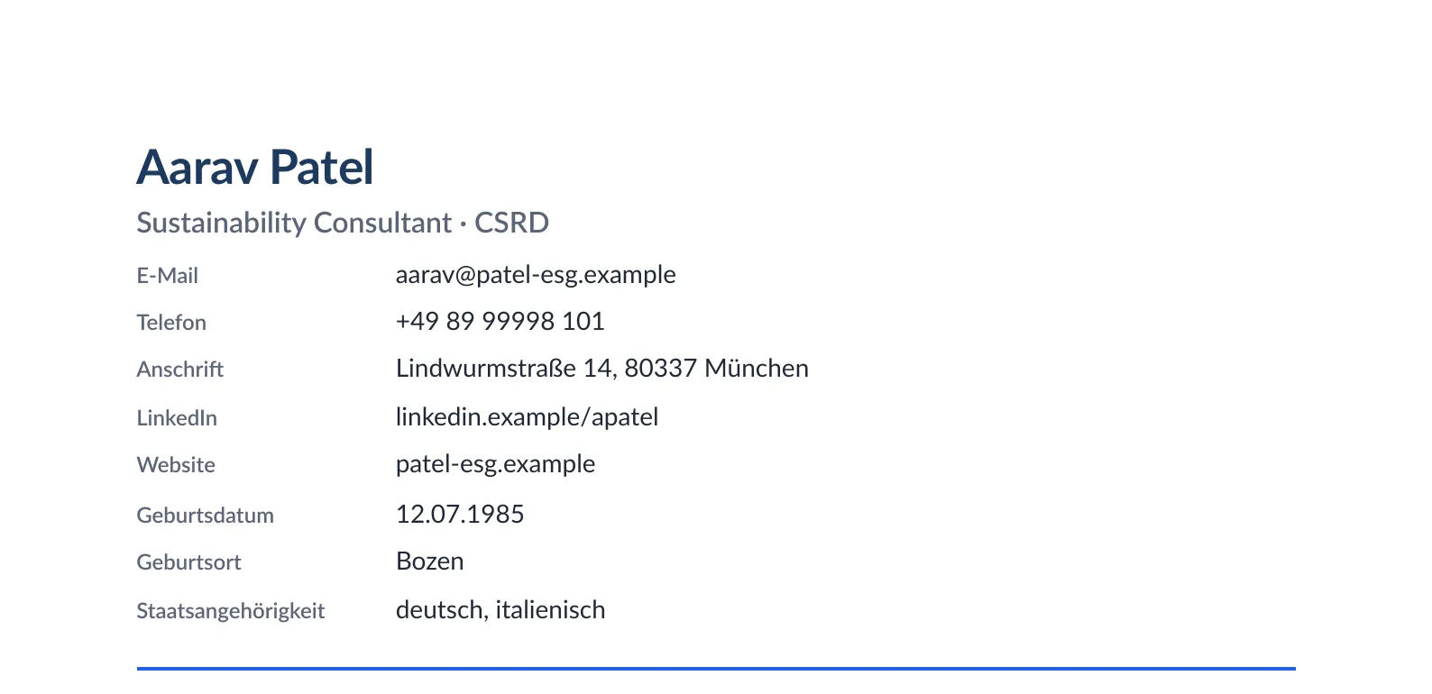 The same header without a photo: name, job title and personal details sit in the same place, and no empty frame or reserved space is left on the right